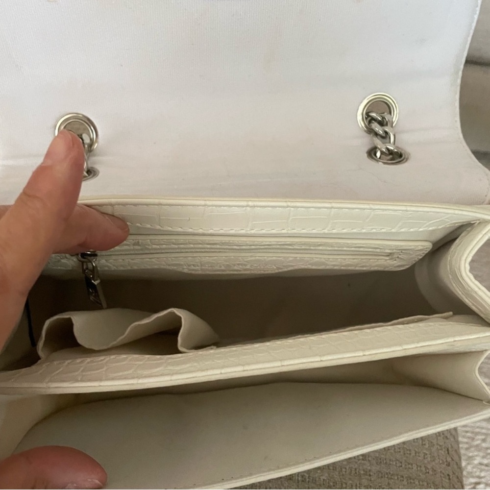 Badgley Mischka chain handbag - Picture 2 of 5